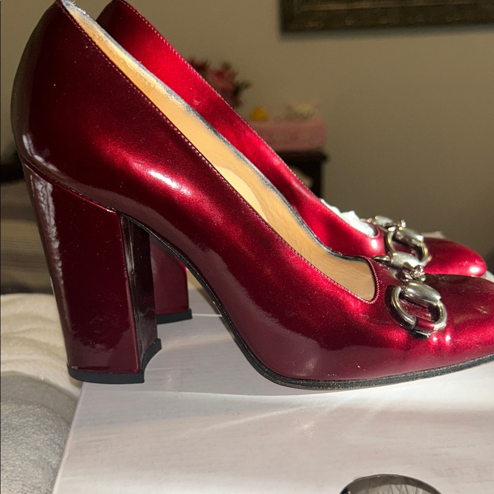 Gucci Women's Shiny Red Heels with Silver Accents - Picture 2 of 4